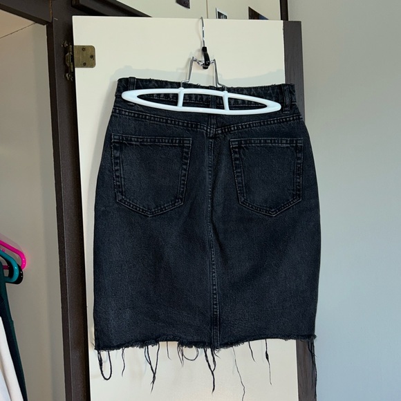 Black Jean H&M Skirt - Picture 2 of 2